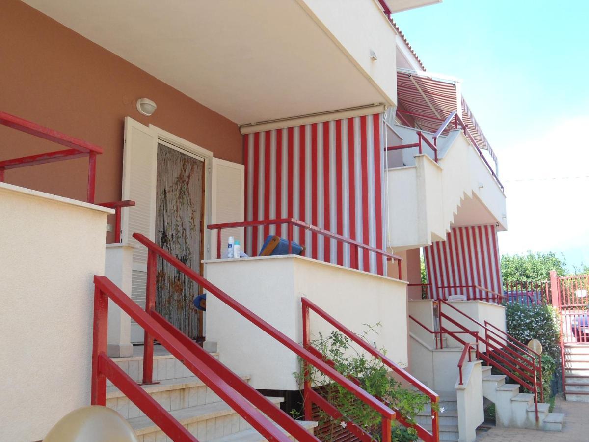 Aquamarine Home Рипосто Экстерьер фото